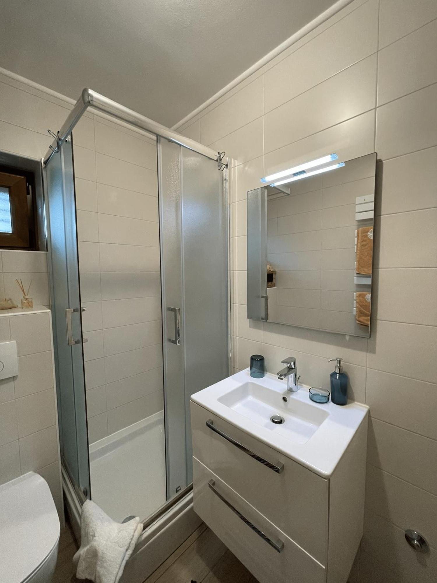 Krnjic Apartment *